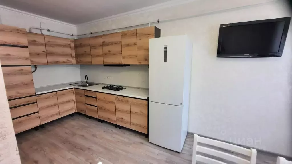 1-к кв. Краснодарский край, Горячий Ключ ул. Ярославского, 111А (48.0 ... - Фото 0