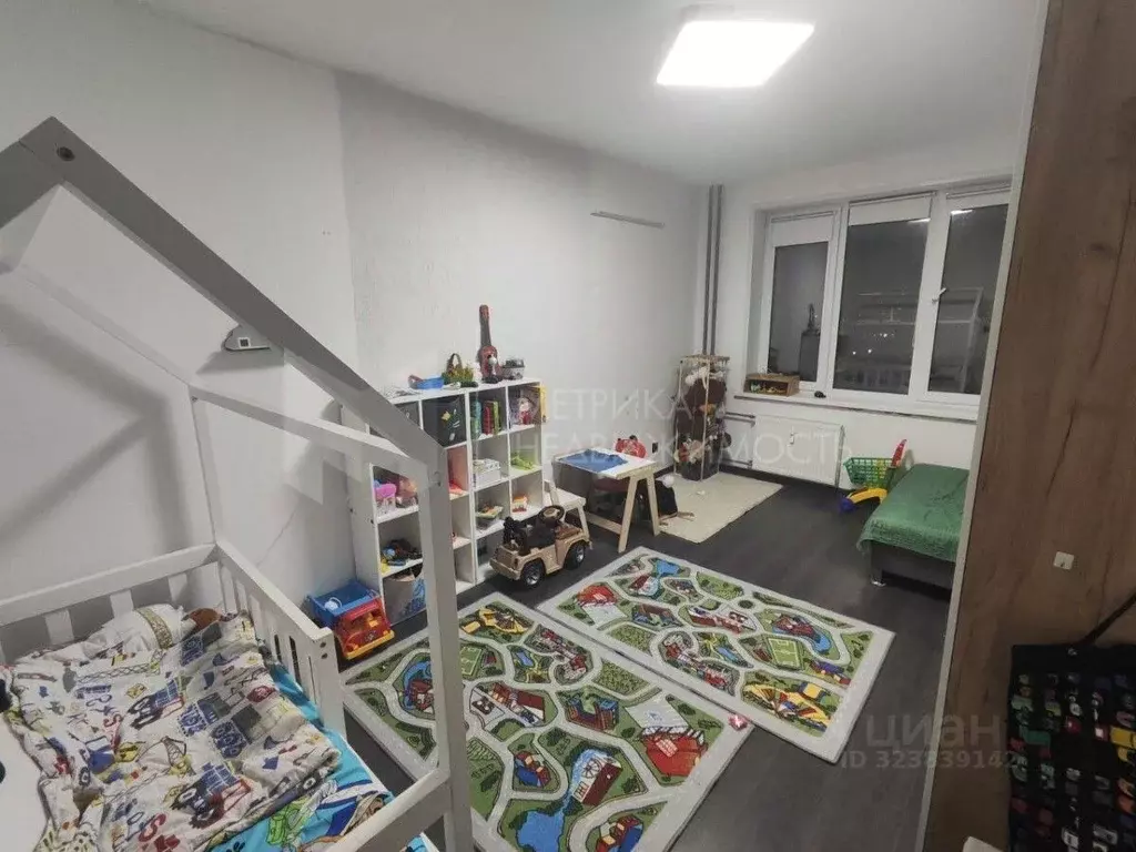 2-к кв. Тюменская область, Тюмень ул. Александра Протозанова, 18к1 ... - Фото 1