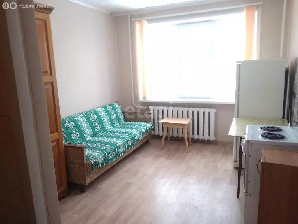 Квартира-студия: Тобольск, 10-й микрорайон, 9 (17 м) - Фото 0