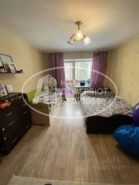 2-к кв. Пермский край, Чусовой Коммунистическая ул., 3В (47.5 м) - Фото 0