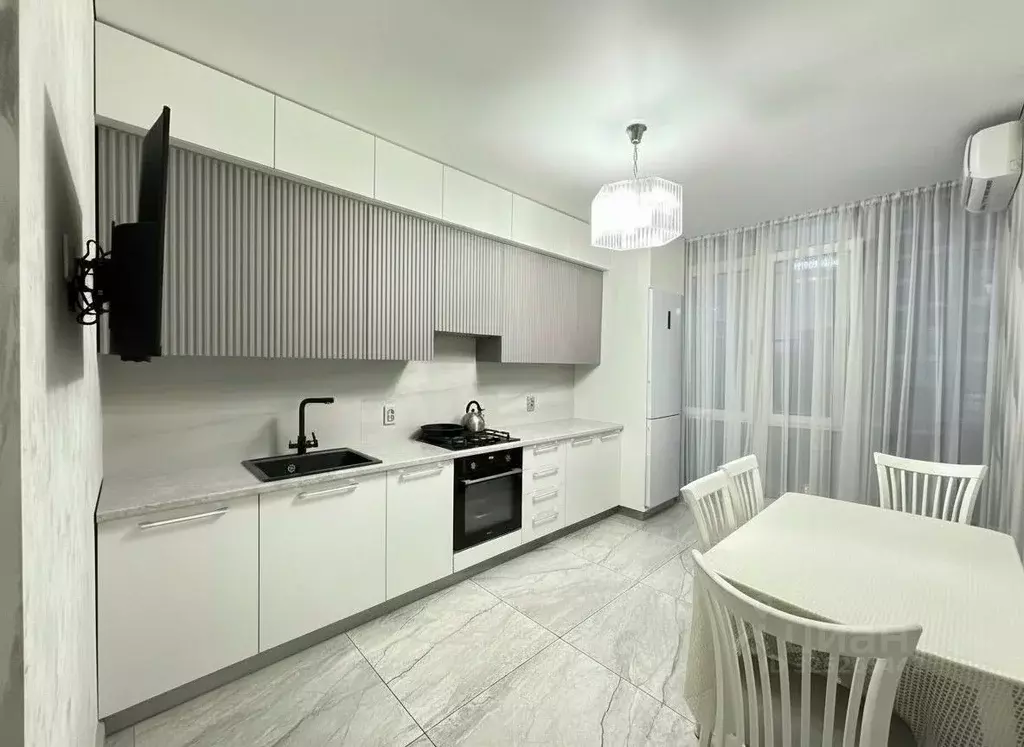 3-к кв. Кабардино-Балкария, Нальчик ул. Тлостанова (79.4 м) - Фото 1