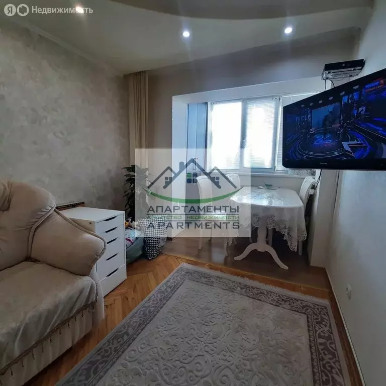 3-комнатная квартира: Пятигорск, улица Кучуры, 18 (62 м) - Фото 0