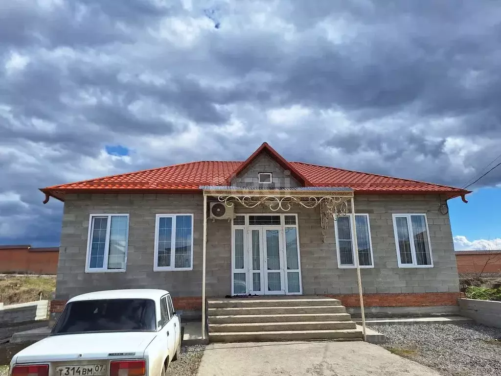 Дом в Ингушетия, Карабулак ул. Джейрахская, 4 (154 м) - Фото 0
