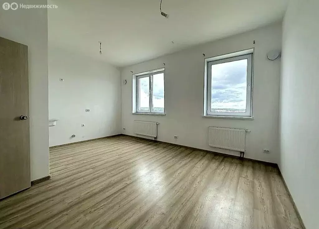 Квартира-студия: Екатеринбург, улица Академика Парина, 41/2 (27 м) - Фото 1