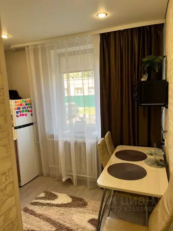 2-к кв. Саратовская область, Энгельс 1-й мкр, 5 (45.3 м) - Фото 0