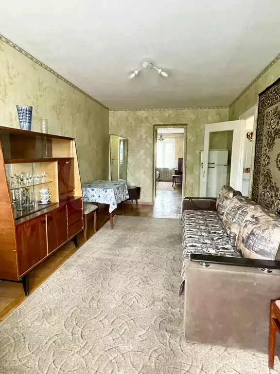 2-к. квартира, 42 м, 5/5 эт. - Фото 1