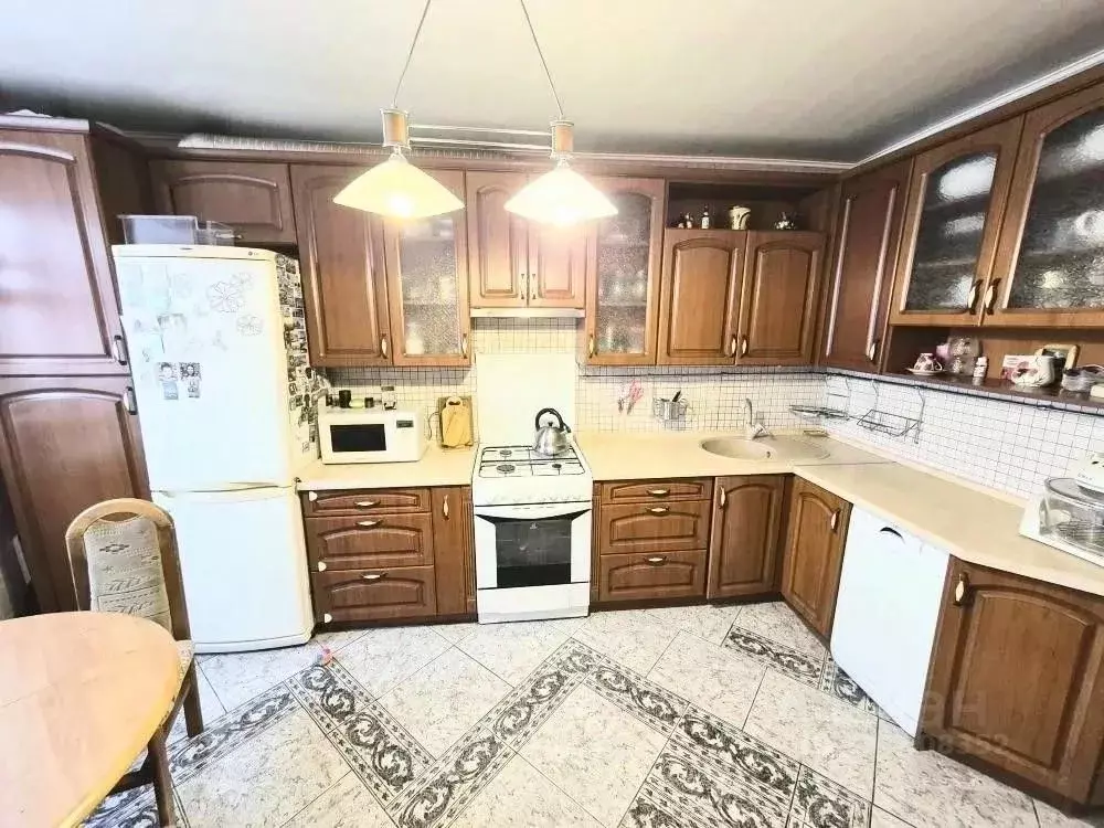 3-к кв. Калининградская область, Калининград Белибейская ул., 37 ... - Фото 1