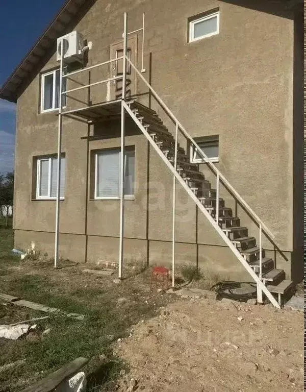 Дом в Крым, Симферопольский район, Гвардейское с/пос, с. Софиевка ул. ... - Фото 1