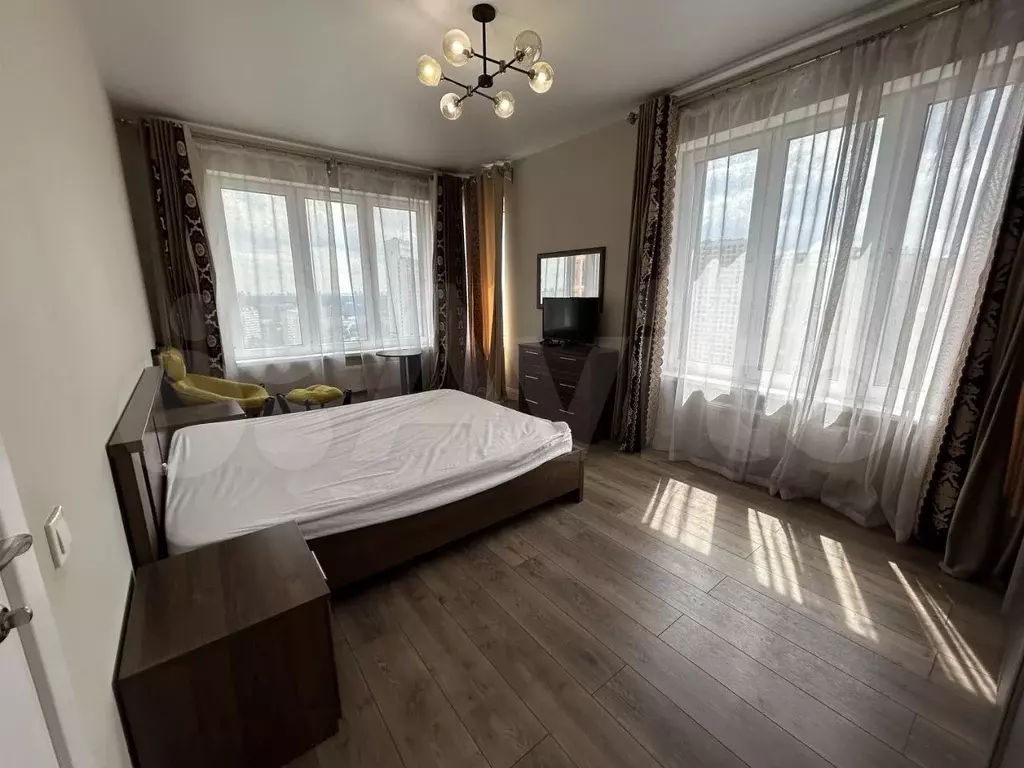 2-к. квартира, 57 м, 21/31 эт. - Фото 0
