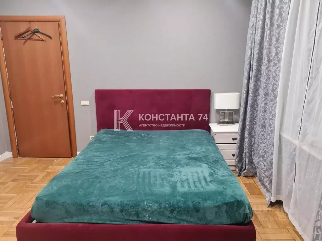 4-к кв. Челябинская область, Челябинск ул. Братьев Кашириных, 122 ... - Фото 0