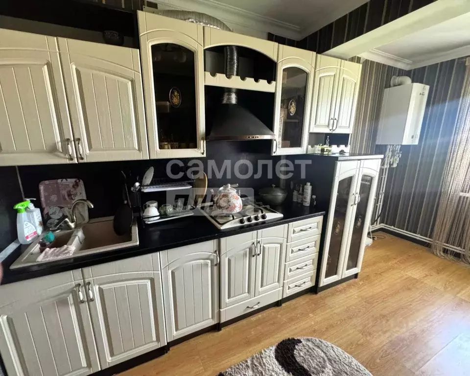 3-к кв. Дагестан, Кизилюрт ул. Гагарина, 62 (62.0 м) - Фото 0