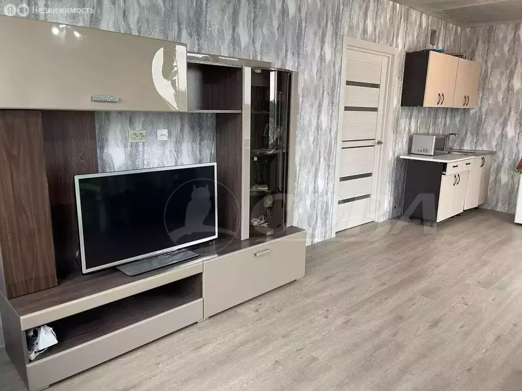 2-комнатная квартира: Тюмень, Стройотрядовская улица, 16 (61 м) - Фото 1