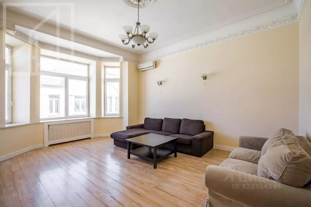 4-к кв. Москва Малая Бронная ул., 21/13С1 (130.0 м) - Фото 0