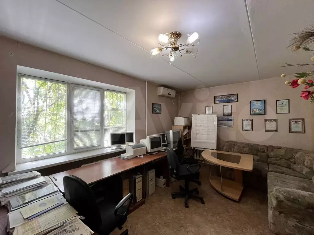 4-к. квартира, 70 м, 1/5 эт. - Фото 1