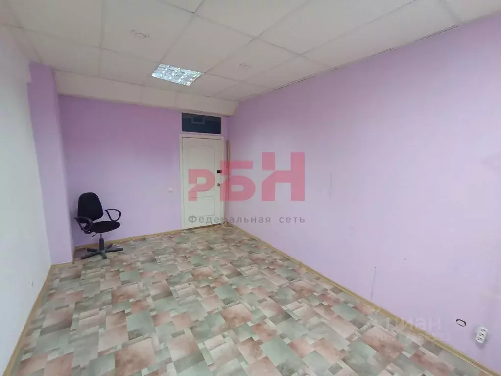 Офис в Курганская область, Курган ул. Куйбышева, 35 (19 м) - Фото 1