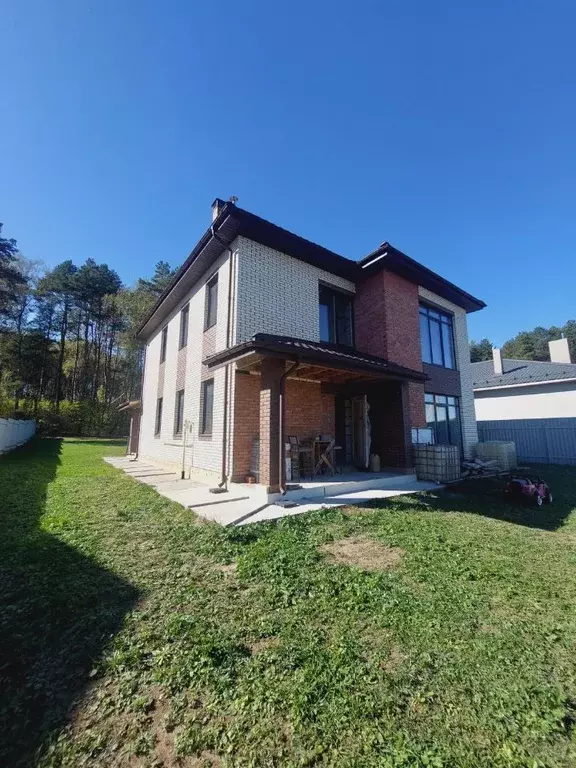 Коттедж в Калужская область, Калуга ул. Валентины Терешковой (140 м) - Фото 1