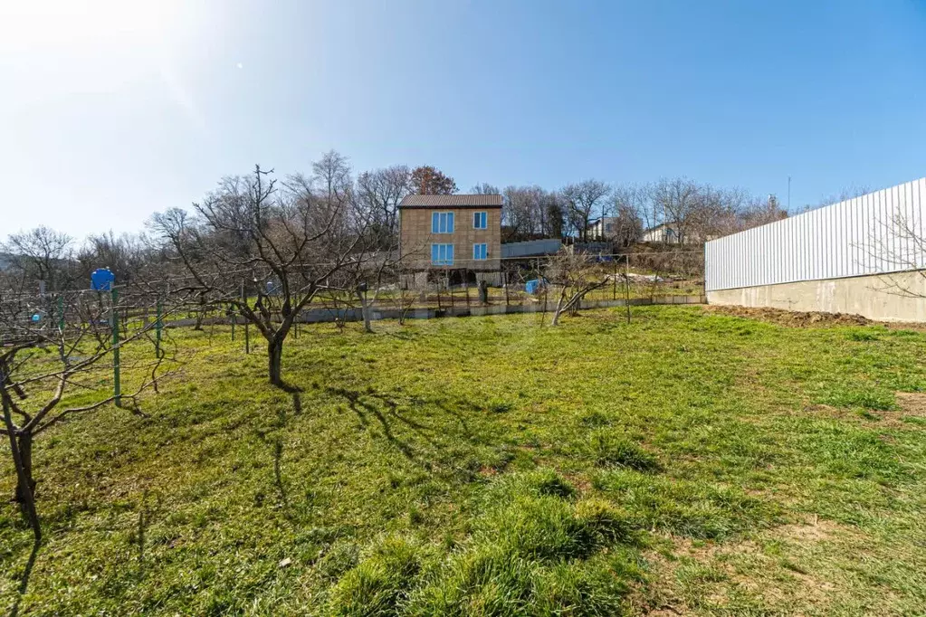 Участок в Севастополь с. Родное, ул. Центральная, 14 (10.0 сот.) - Фото 1