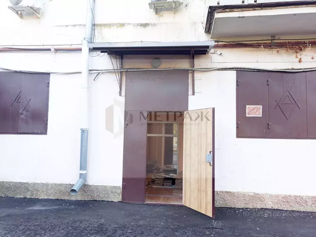 Торговая площадь в Крым, Феодосия ул. Крымская, 15 (50 м) - Фото 1