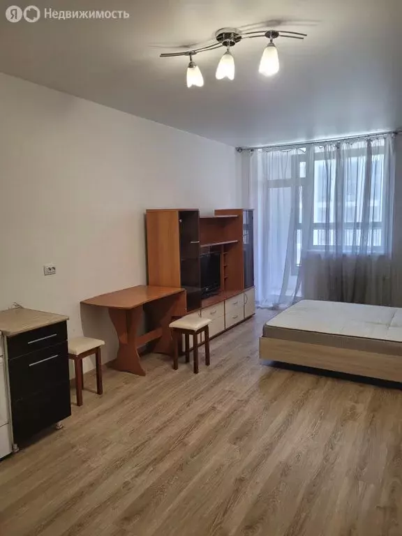 Квартира-студия: Екатеринбург, улица Евгения Савкова, 7 (32.5 м) - Фото 1