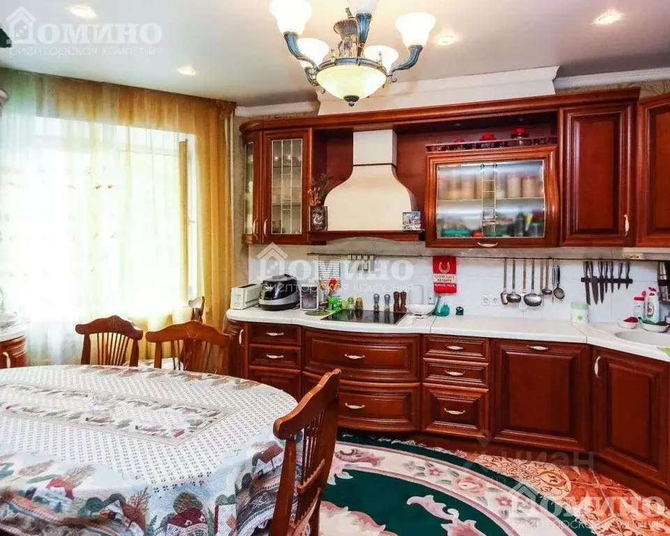 3-к кв. Тюменская область, Тюмень ул. Герцена, 45 (128.9 м) - Фото 1