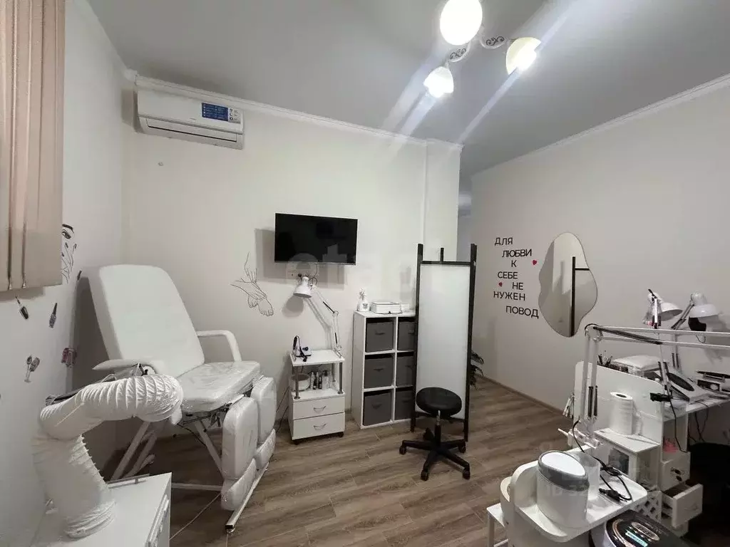 Помещение свободного назначения в Краснодарский край, Анапа ул. ... - Фото 1