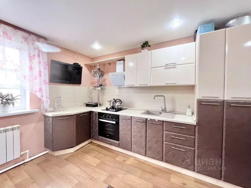 Дом в Омская область, Омск пос. Северный, 11 (54 м) - Фото 1