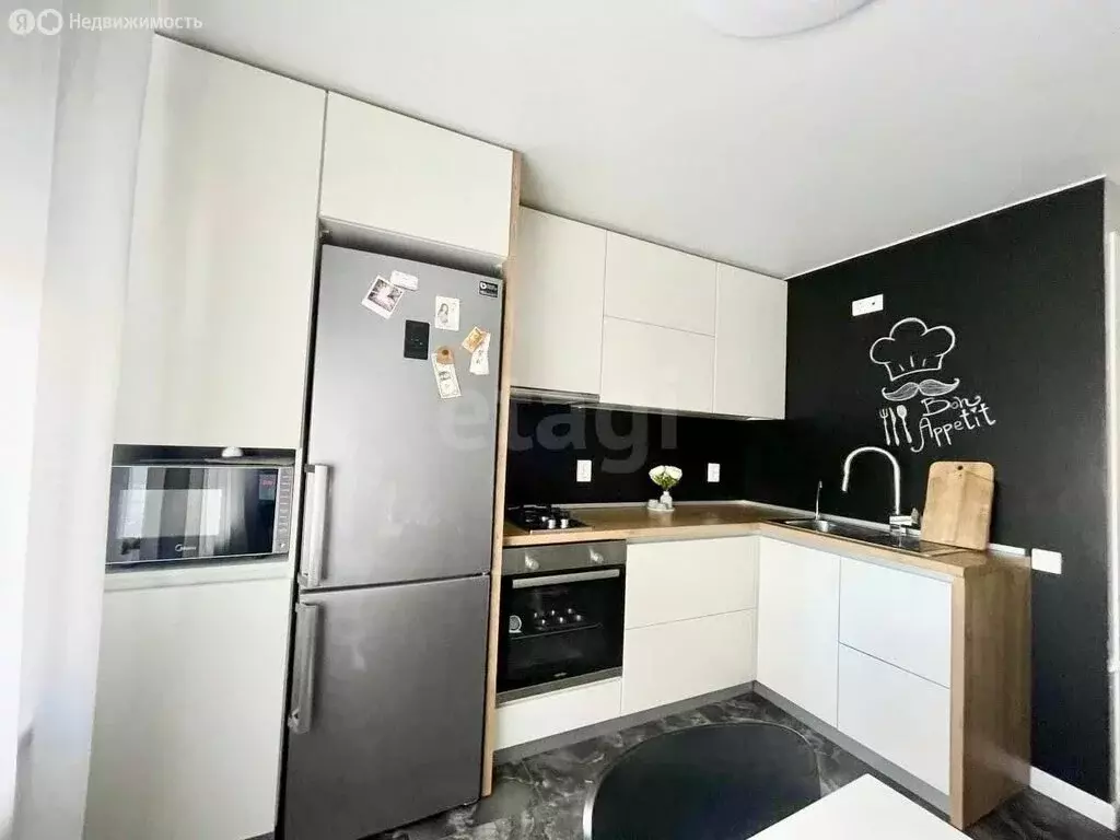 2-комнатная квартира: Казань, улица Юлиуса Фучика, 48 (50 м) - Фото 2