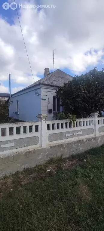 Дом в Ленинский район, село Приозёрное (55.8 м) - Фото 2