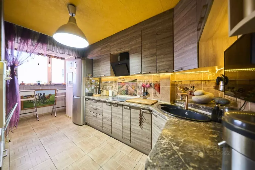 3-к кв. Хабаровский край, Хабаровск Индустриальная ул., 7 (75.5 м) - Фото 0