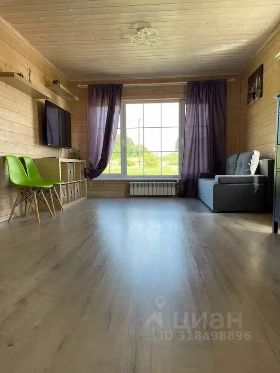 Дом в Карелия, Лахденпохский муниципальный округ, пос. Терву ул. ... - Фото 0