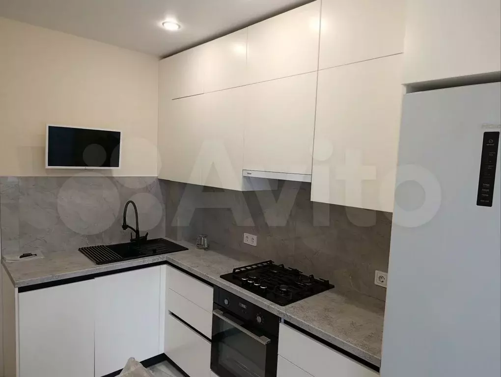 2-к. квартира, 56 м, 4/9 эт. - Фото 1