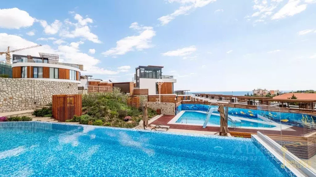 Дом в Крым, Алушта муниципальный округ, с. Виноградное ул. Сусловой, ... - Фото 2