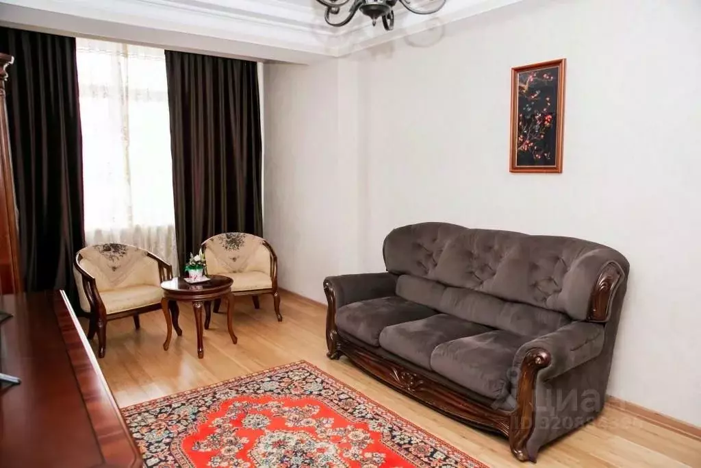 2-к кв. Дагестан, Махачкала ул. Максима Горького, 85Б (90.0 м) - Фото 1