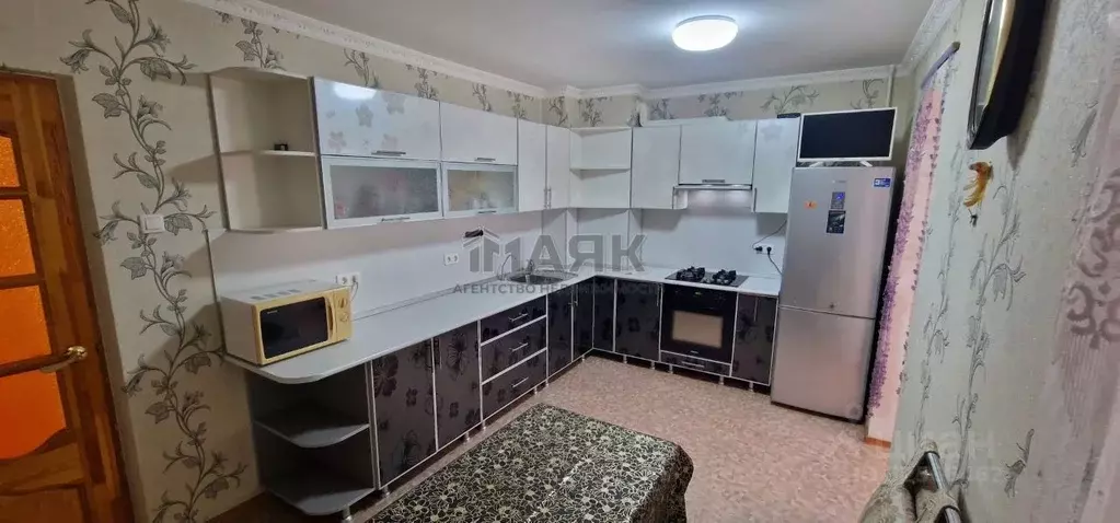 3-к кв. Краснодарский край, Анапа Стахановская ул., 13 (89.0 м) - Фото 1