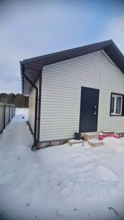 Дом в Вологодская область, д. Ерофейка 3 (32 м) - Фото 1