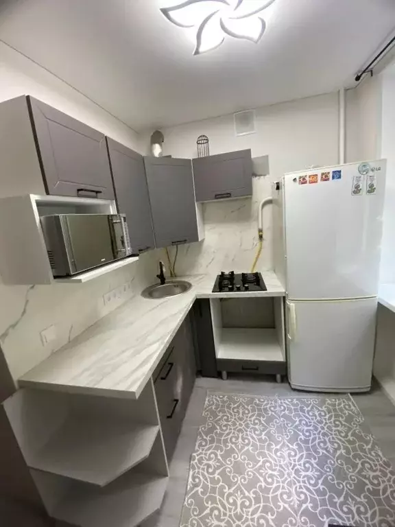 2-к кв. Московская область, Люберцы Молодежная ул., 8 (45.0 м) - Фото 1