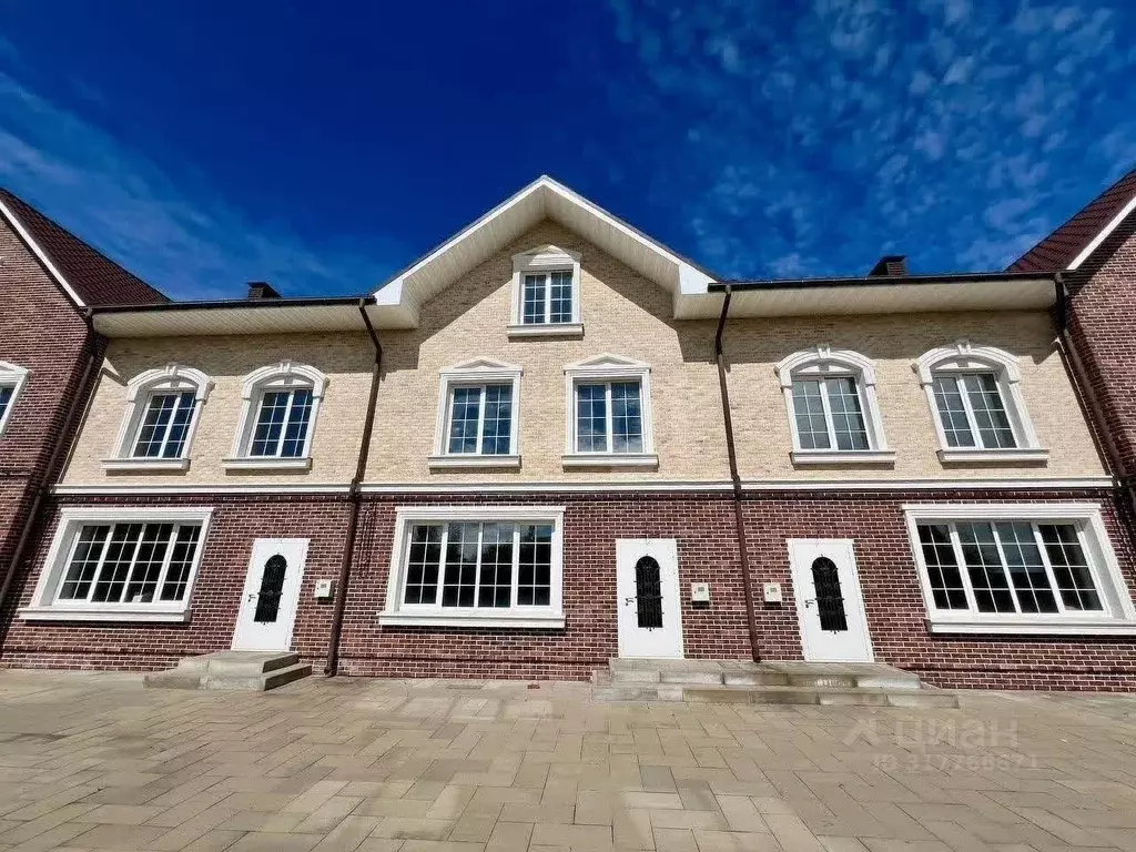 Таунхаус в Смоленская область, Смоленск пос. Тихвинка, 37В (120 м) - Фото 1