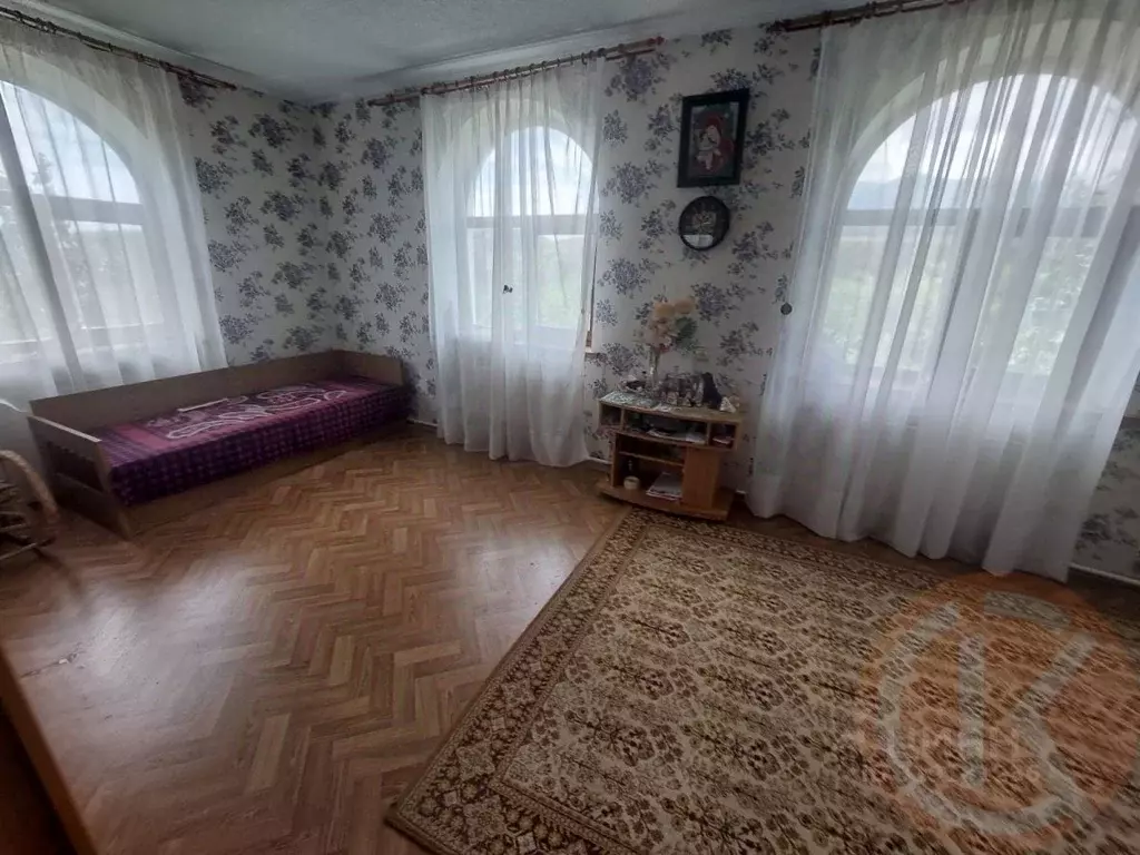 Дом в Крым, Алушта муниципальный округ, с. Нижняя Кутузовка ул. ... - Фото 1