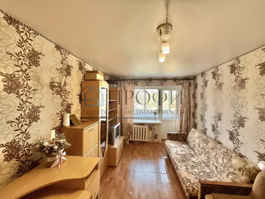 1-к кв. Белгородская область, Новый Оскол 1 Мая ул., 6 (30.0 м) - Фото 1