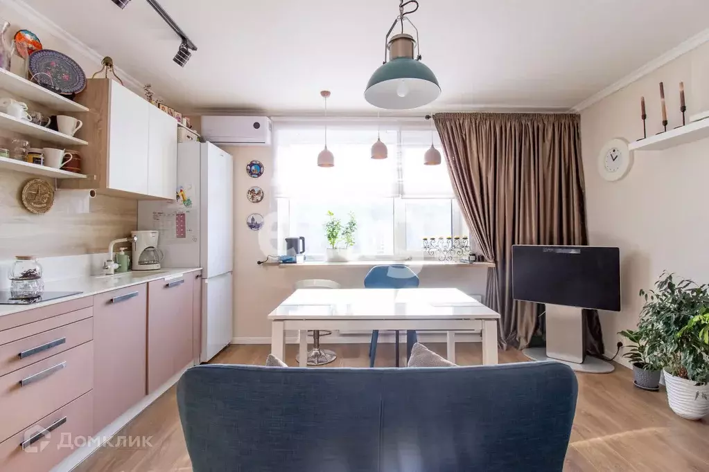Продаётся 2-к квартира, 58 м - Фото 0