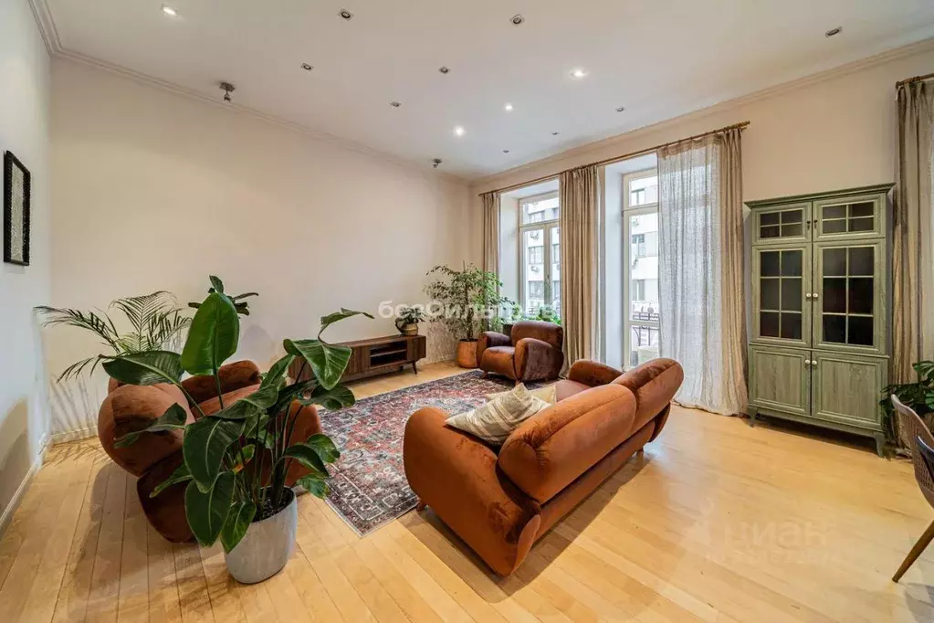 2-к кв. Москва ул. Тимура Фрунзе, 18 (86.4 м) - Фото 1