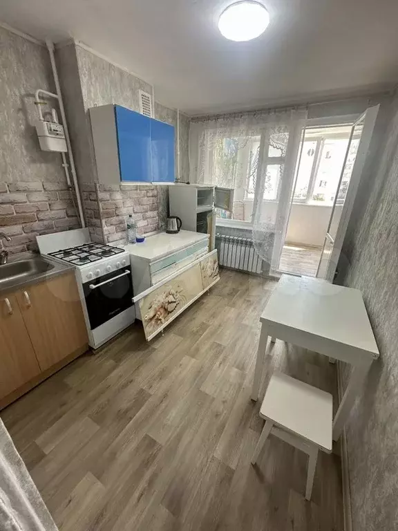 2-к. квартира, 42 м, 4/9 эт. - Фото 0
