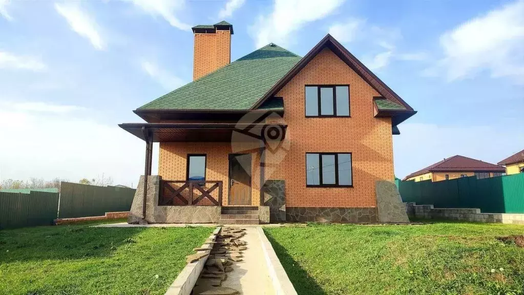 Дом в Белгородская область, Старооскольский городской округ, с. ... - Фото 1