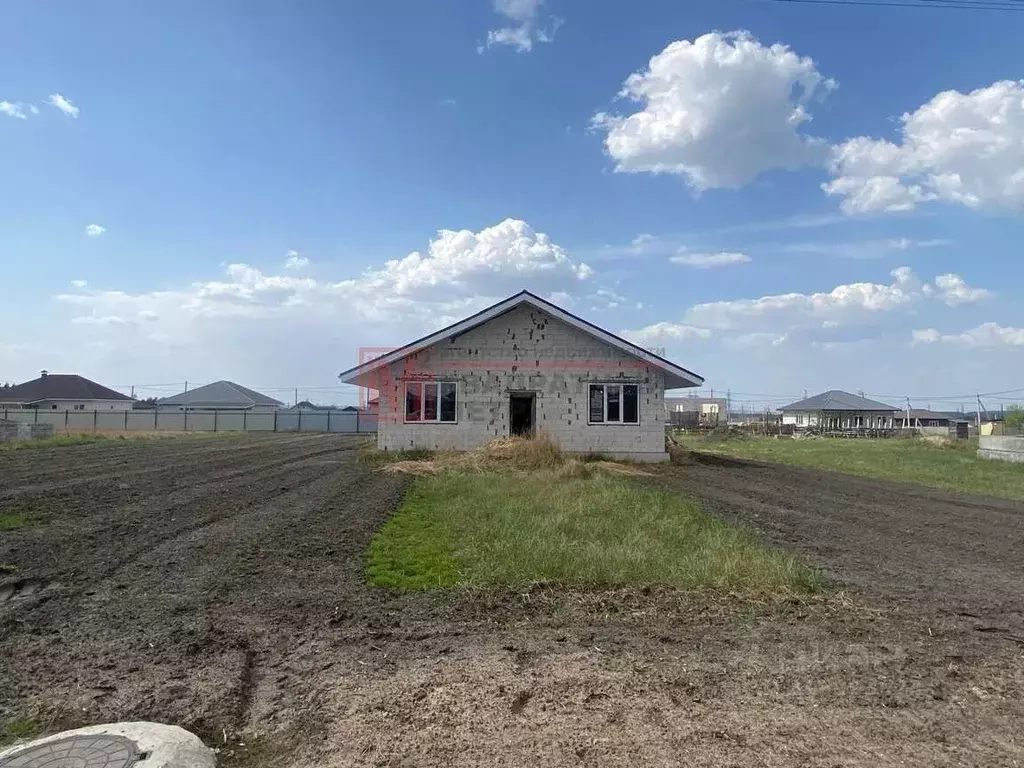Дом в Белгородская область, Старый Оскол ул. Павла Рябушкина, 15 (67 ... - Фото 0