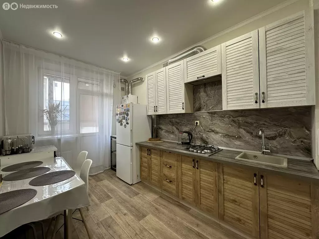 1-комнатная квартира: Михайловск, улица Владислава Листьева, 1 (36 м) - Фото 1