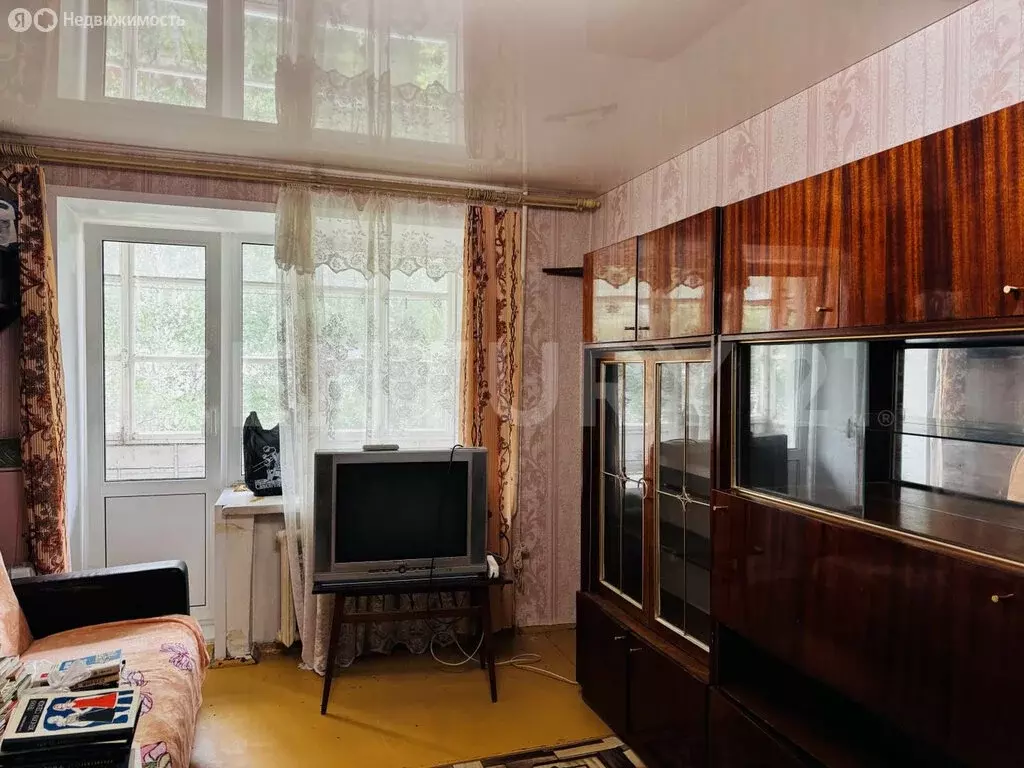 3-комнатная квартира: Пермь, Уинская улица, 40 (63.6 м) - Фото 1