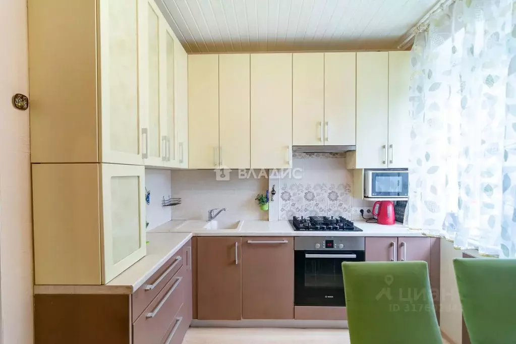 2-к кв. Карелия, Петрозаводск ул. Куйбышева, 9 (54.6 м) - Фото 1