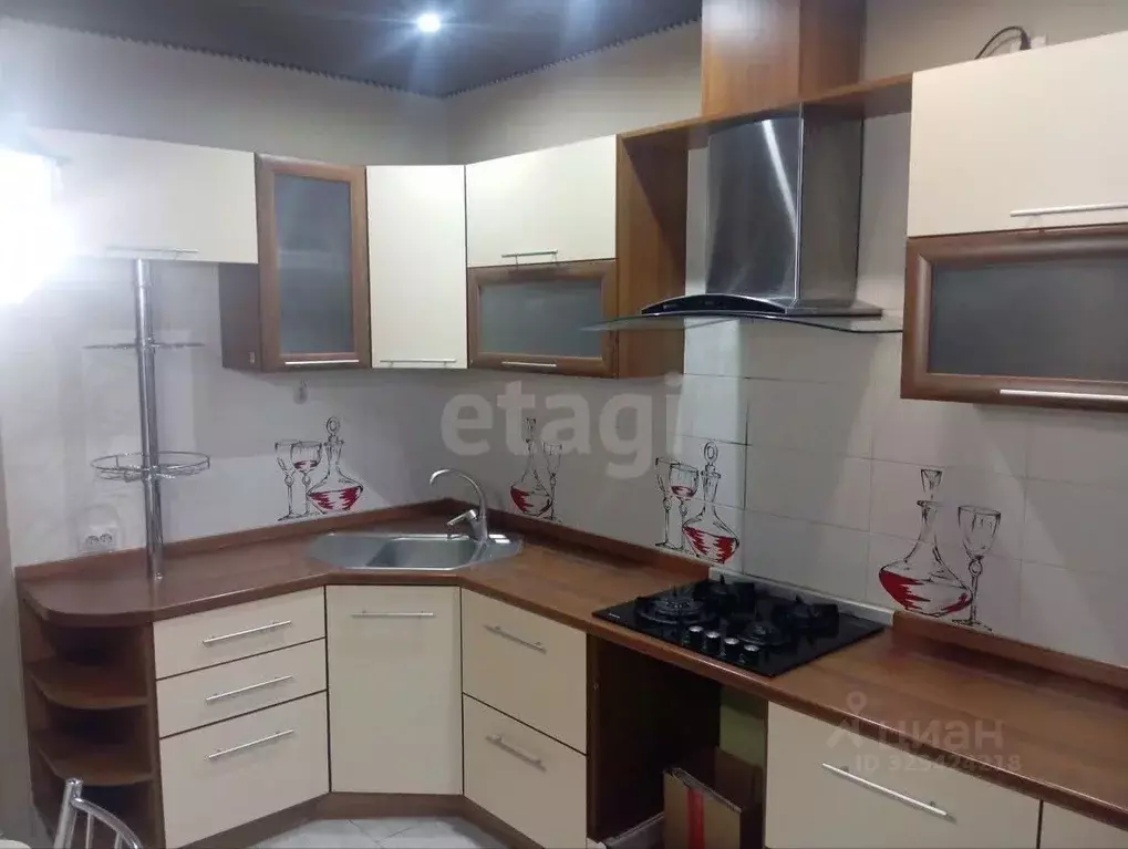 2-к кв. Белгородская область, Губкин Севастопольская ул., 107 (61.2 м) - Фото 1