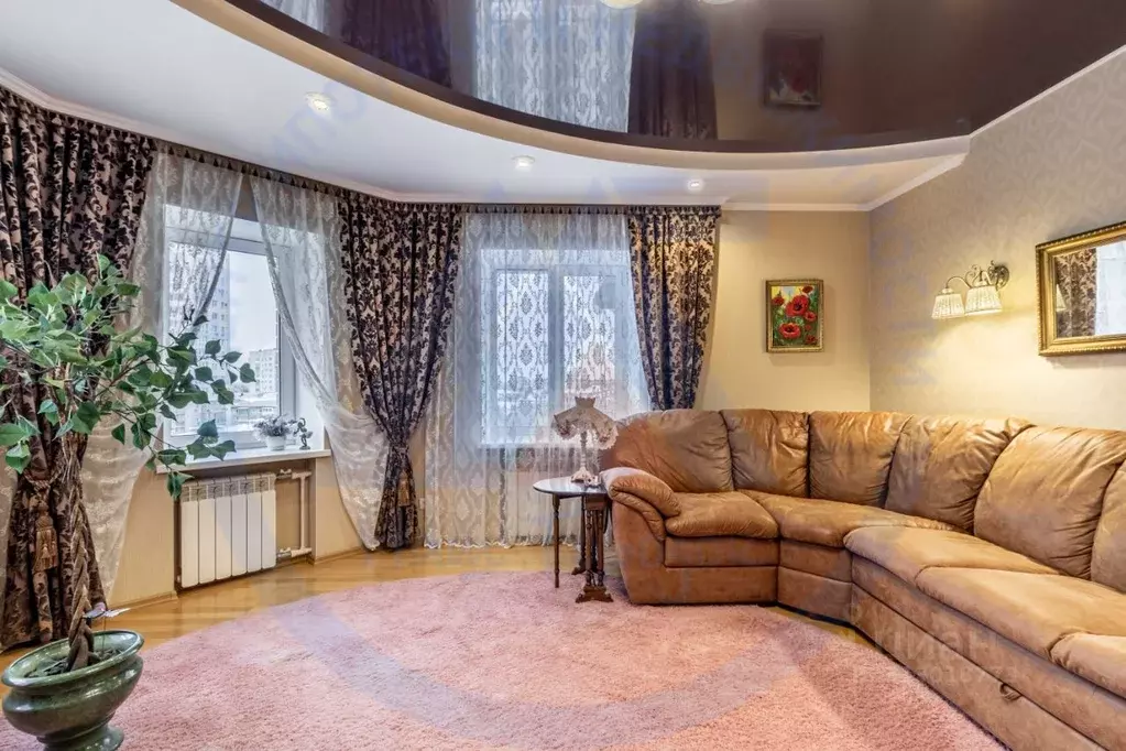 3-к кв. Курганская область, Курган Советская ул., 51 (87.0 м) - Фото 0