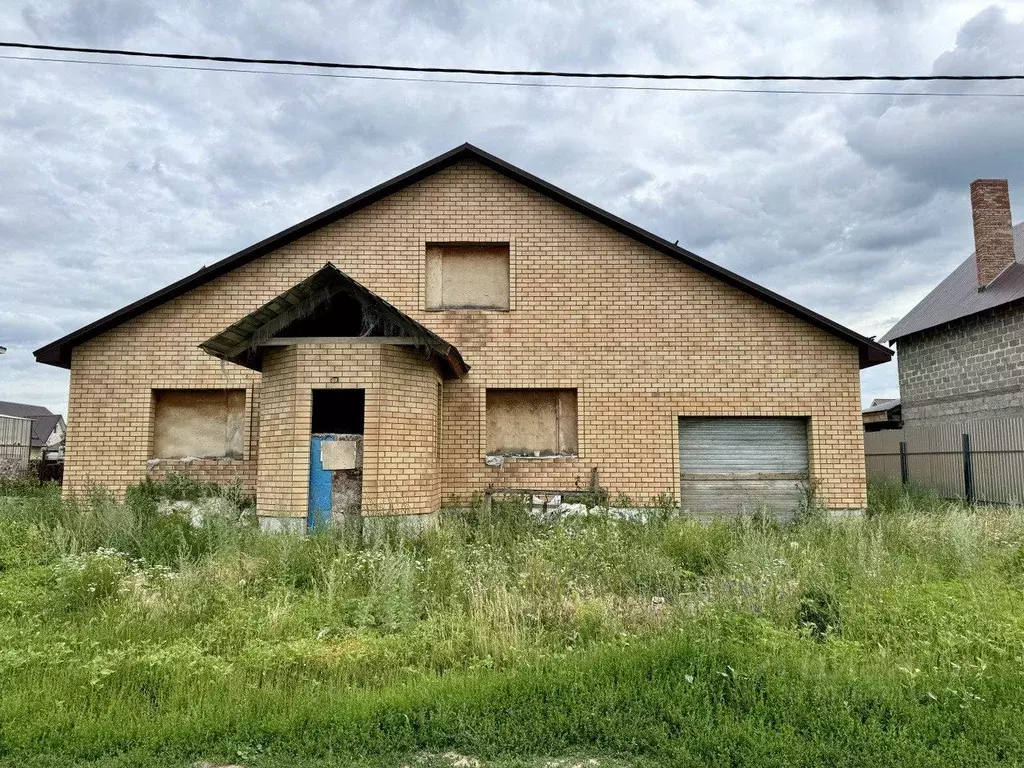 Дом в Оренбургская область, Оренбургский район, с. Подгородняя ... - Фото 0